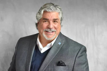 Portrait of Vincent Monardo, NYS Licensed Real Estate Associate Broker